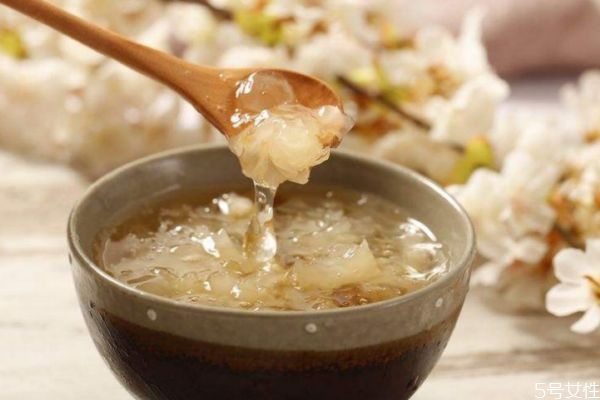 吃雪燕有什么好处和坏处,雪燕有什么好处