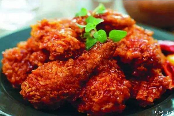 韩国炸鸡怎么做好吃,韩国炸鸡做法窍门