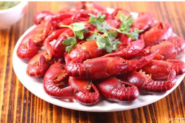 蒸龙虾的做法步骤,清蒸小龙虾的简单做法窍门