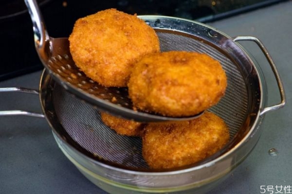 可乐饼的家常做法,如何做可乐饼