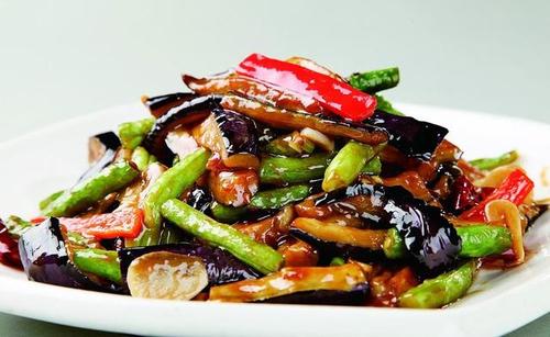 家常烧茄子的做法 最正宗的做法,红烧茄子正宗做法 家常烧茄子的做法 最正宗的做法,红烧茄子正宗做法