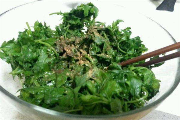 菊花菜怎么凉拌好吃呢,菊花凉拌怎么做好吃窍门