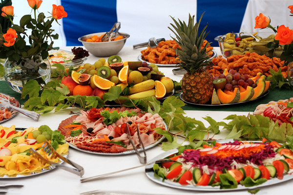 自助餐可以拿饮料出去吗,吃自助餐喝什么饮料好