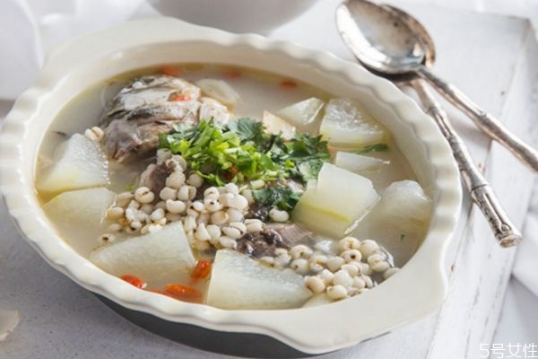 如何做鲫鱼汤好吃又好喝,鲫鱼汤怎么样做