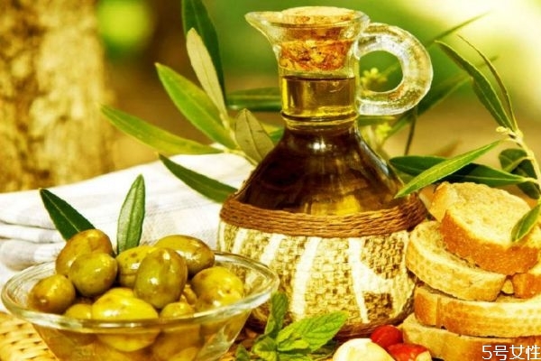 橄榄油对人体有什么好处,长期吃橄榄油的功效和作用