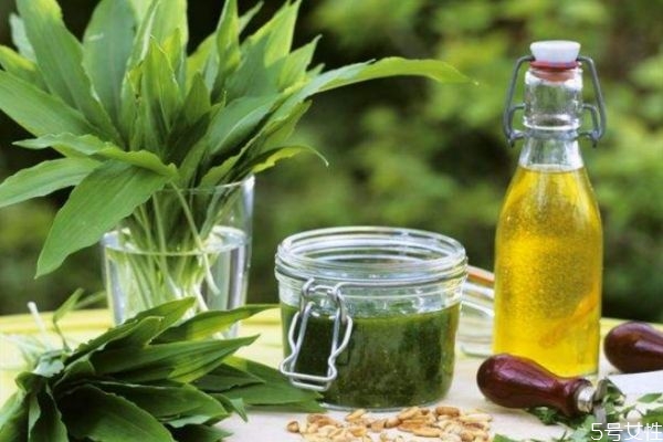 什么人不适合吃橄榄油?,哪些人不适合吃橄榄油