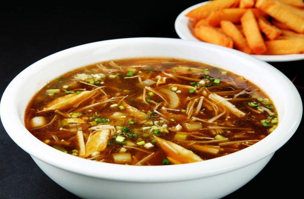 胡辣汤里面有什么食材,正宗的胡辣汤里面都有什么材料