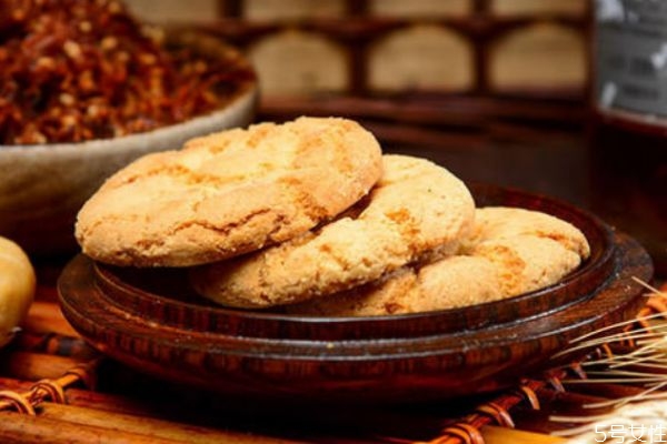 桃酥放泡打粉还是小苏打,桃酥加泡打粉还是苏打好 桃酥放泡打粉还是小苏打,桃酥加泡打粉还是苏打好