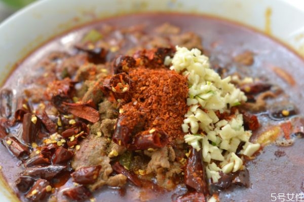 水煮牛肉的家常做法 正宗的做法,正宗水煮牛肉的做法和步骤