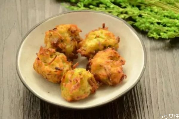 炸萝卜丸子的简单做法,炸萝卜丸子的做法大全 炸萝卜丸子的简单做法,炸萝卜丸子的做法大全
