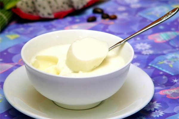 做双皮奶蛋清要打到什么程度,双皮奶蛋清打成什么样