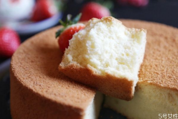 戚风蛋糕怎么做不塌陷,戚风蛋糕怎么做不塌陷不回缩