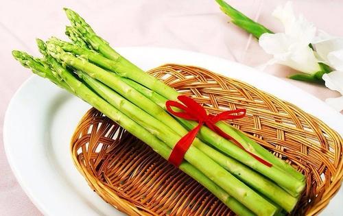 芦笋焯水要焯多久,芦笋焯水多长时间