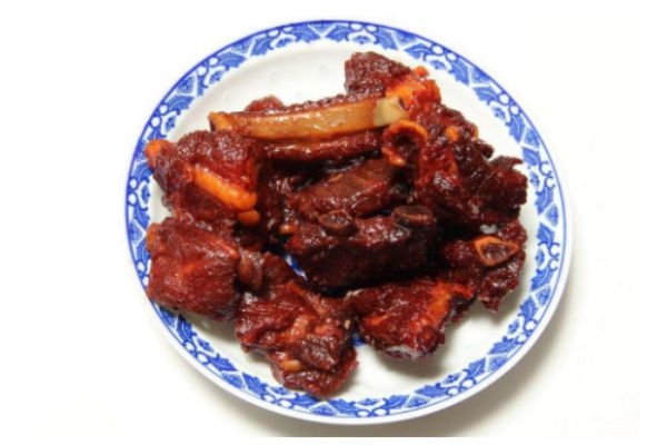 家庭红烧排骨的简单做法,红烧排骨的做法最简单