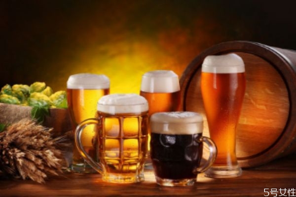 制作啤酒的详细过程,啤酒的做法