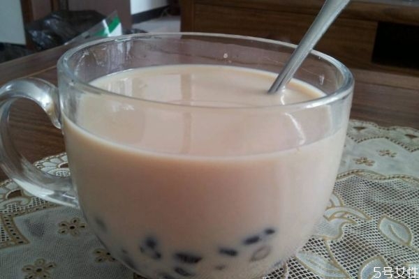 自制奶茶的制作方法,在家自制奶茶的做法简单窍门