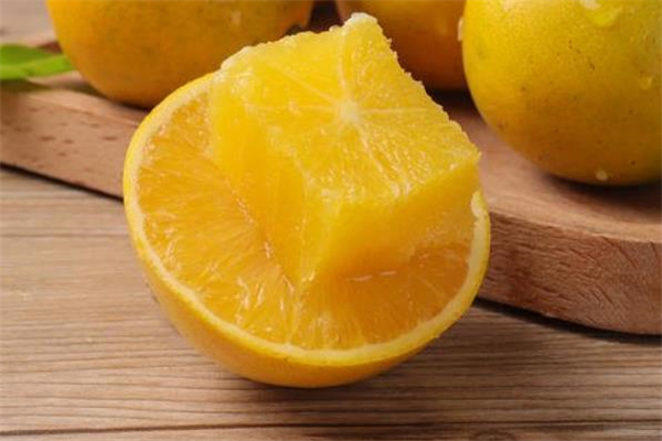 冰糖橙一天吃几个合适,冰糖橙子一天吃几个