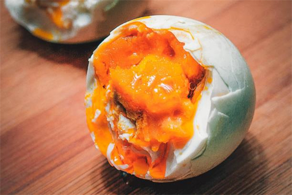 腌制咸鸭蛋的最佳方法,怎样腌咸鸭蛋