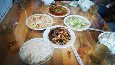 每天按时吃饭的好处,一日三餐按时吃饭的好处