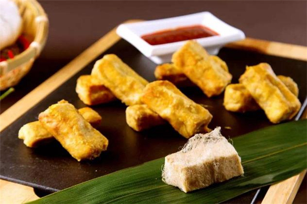 毛豆腐发霉了为什么还能吃,霉豆腐长毛了还能吃吗