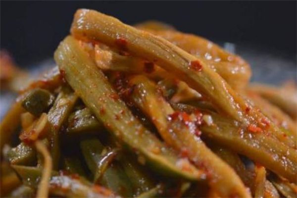 腌咸菜用什么容器最好,腌咸菜用什么容器