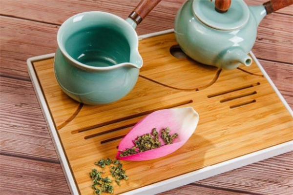 陈皮荷叶茶的功效和作用及禁忌症,荷叶陈皮茶的功效和作用及禁忌