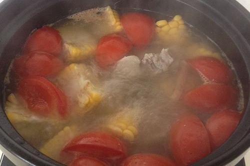 番茄排骨汤有什么营养,番茄排骨汤的营养价值 番茄排骨汤有什么营养,番茄排骨汤的营养价值