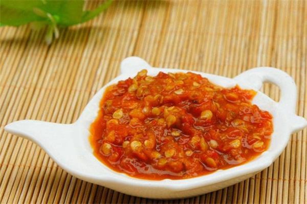 蒜蓉辣椒酱用什么辣椒好,哪种蒜蓉辣椒酱好吃 蒜蓉辣椒酱用什么辣椒好,哪种蒜蓉辣椒酱好吃