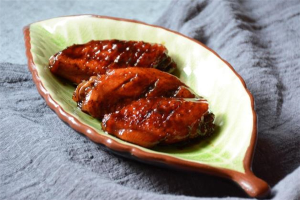 可乐鸡翅是咸的还是甜的,可乐鸡翅为什么那么甜