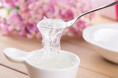 放冰箱的燕窝要加热吗,煮好的燕窝冰箱里面拿出来需要加热吗