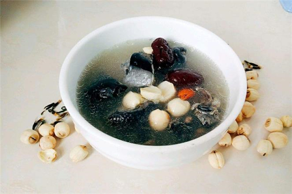 乌鸡汤喝多了会怎么样?会发胖吗?,乌鸡汤喝多了会怎么样? 乌鸡汤喝多了会怎么样?会发胖吗?,乌鸡汤喝多了会怎么样?