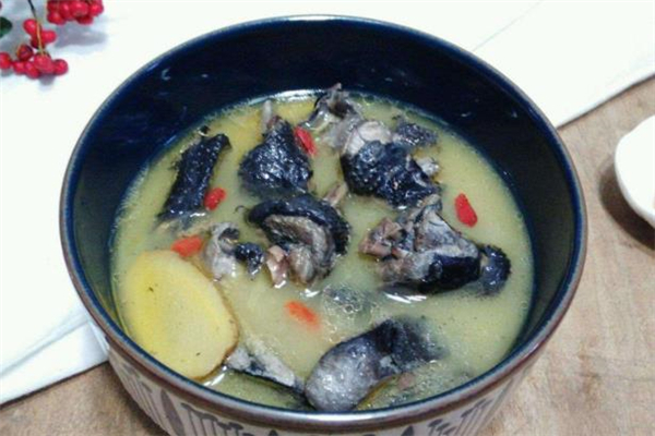 乌鸡汤能放松茸吗,炖鸡汤可以放松茸吗