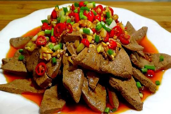 韭菜可以和猪肝一起煮吗,韭菜能不能和猪肝一起炒