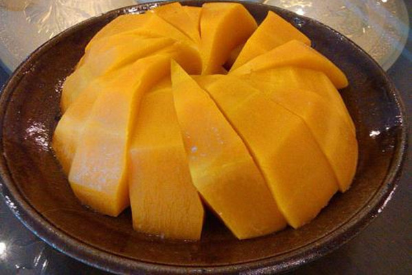 蒸南瓜可以带皮吗,南瓜带皮蒸还是去皮蒸 蒸南瓜可以带皮吗,南瓜带皮蒸还是去皮蒸