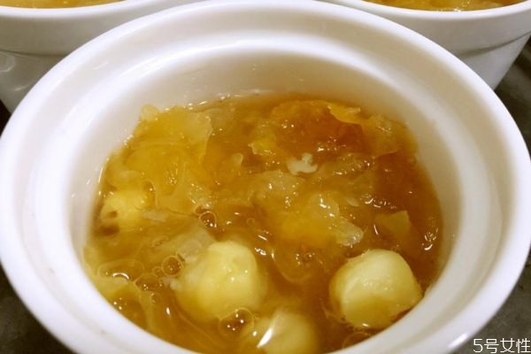 银耳煲不烂是假的吗,银耳一煮就烂是假的 银耳煲不烂是假的吗,银耳一煮就烂是假的