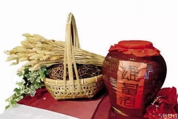 喝雄黄酒有什么功效,喝雄黄酒有什么好处