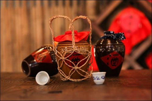 黄酒和花雕酒哪个更好喝?,花雕酒好还是黄酒好