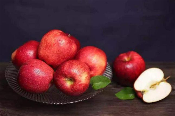 正宗花牛苹果产地在哪里,花牛苹果是哪里的特产