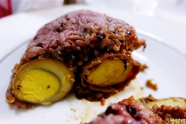 粢饭团的热量,黑米糍饭团热量