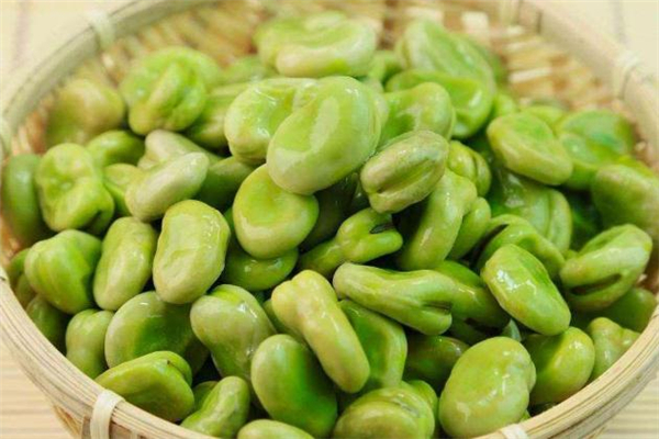 蚕豆生吃好还是熟吃好,蚕豆生吃好还是炒熟吃好
