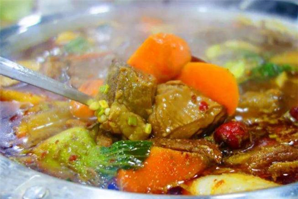 羊肉火锅吃多了会怎样,羊肉火锅吃多了会上火吗