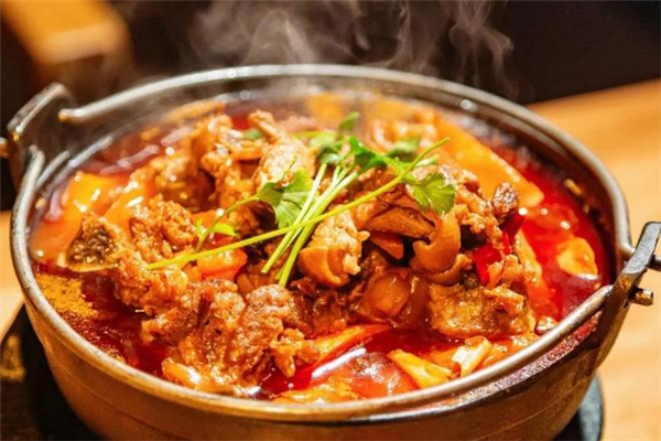 羊肉火锅的做法 最正宗的做法,羊肉火锅的做法及配料 羊肉火锅的做法 最正宗的做法,羊肉火锅的做法及配料