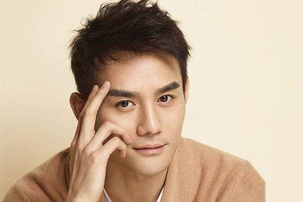 指甲淤血要放血吗,指甲淤血必须放血吗