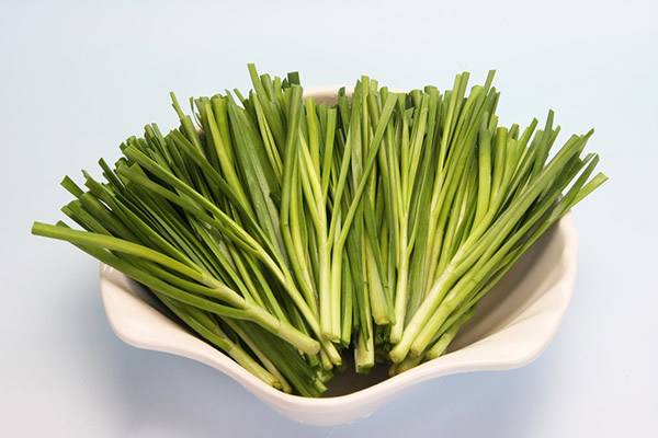 吃韭菜胃胀气怎么办,吃韭菜胃胀气怎么办快速解决