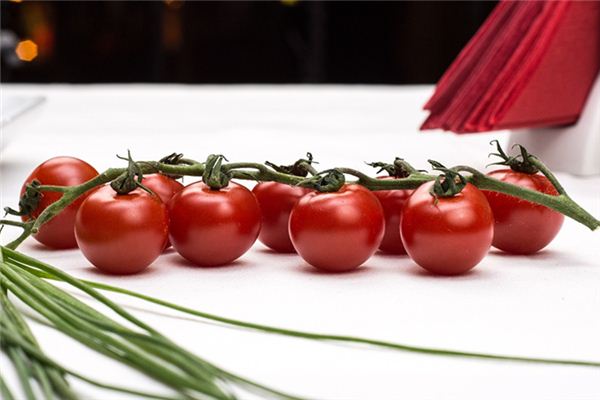 圣女果一天吃多少最好,圣女果一天可以吃多少 有哪些要注意的