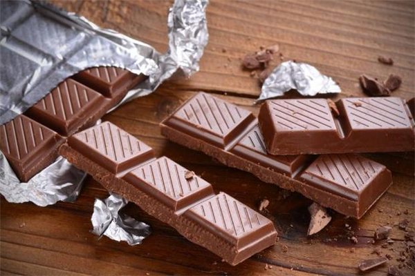 黑巧克力是酸性还是碱性食物,黑巧克力是酸性还是碱性