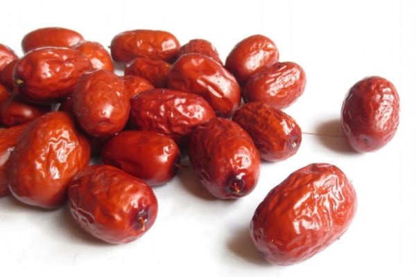 青枣和红枣的区别,青枣和红枣的营养价值一样吗?