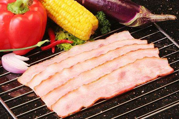 培根到底是怎么做的,培根是怎么做的用什么做的