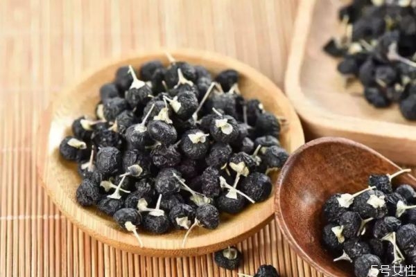 黑枸杞什么功效和作用,喝黑枸杞有什么用