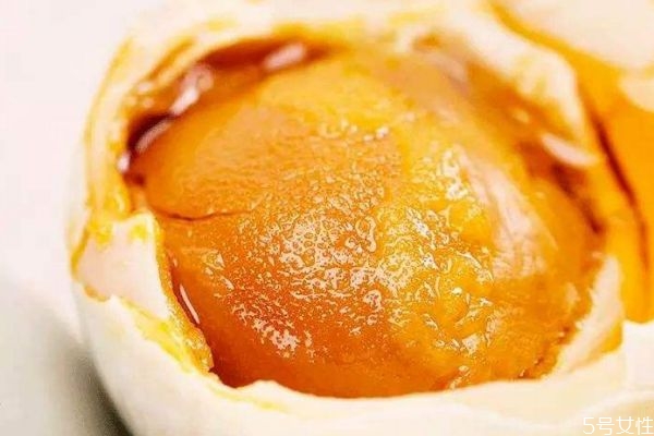 咸鸭蛋要煮多久才熟,咸鸭蛋多久能煮熟